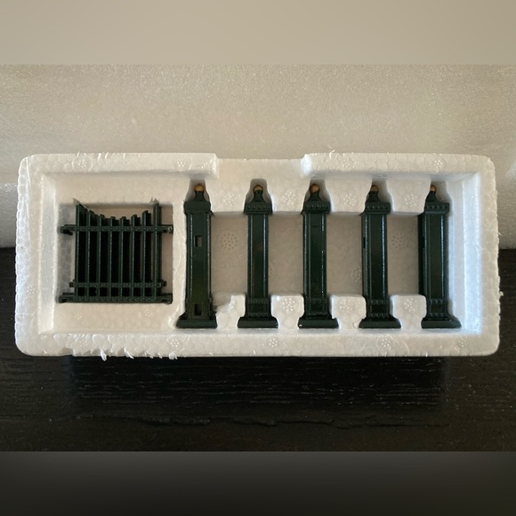 Dept 56 9pc Village Green Wrought Iron Fence Accessories - Picture 1 of 3